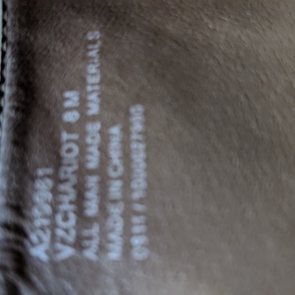 Boots - Picture 3 of 4